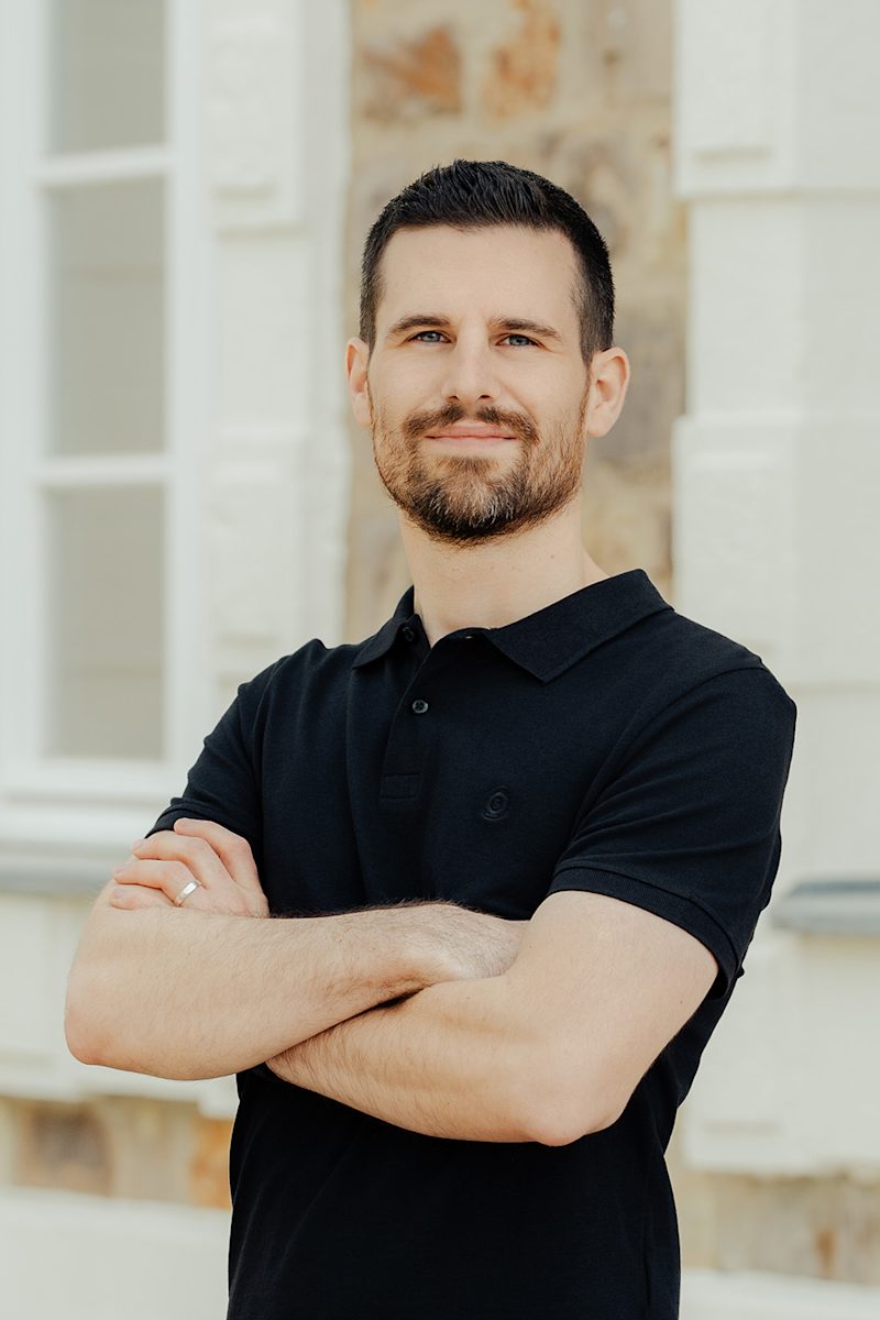 Christian Engelke, Selbstständiger Immobilienmakler