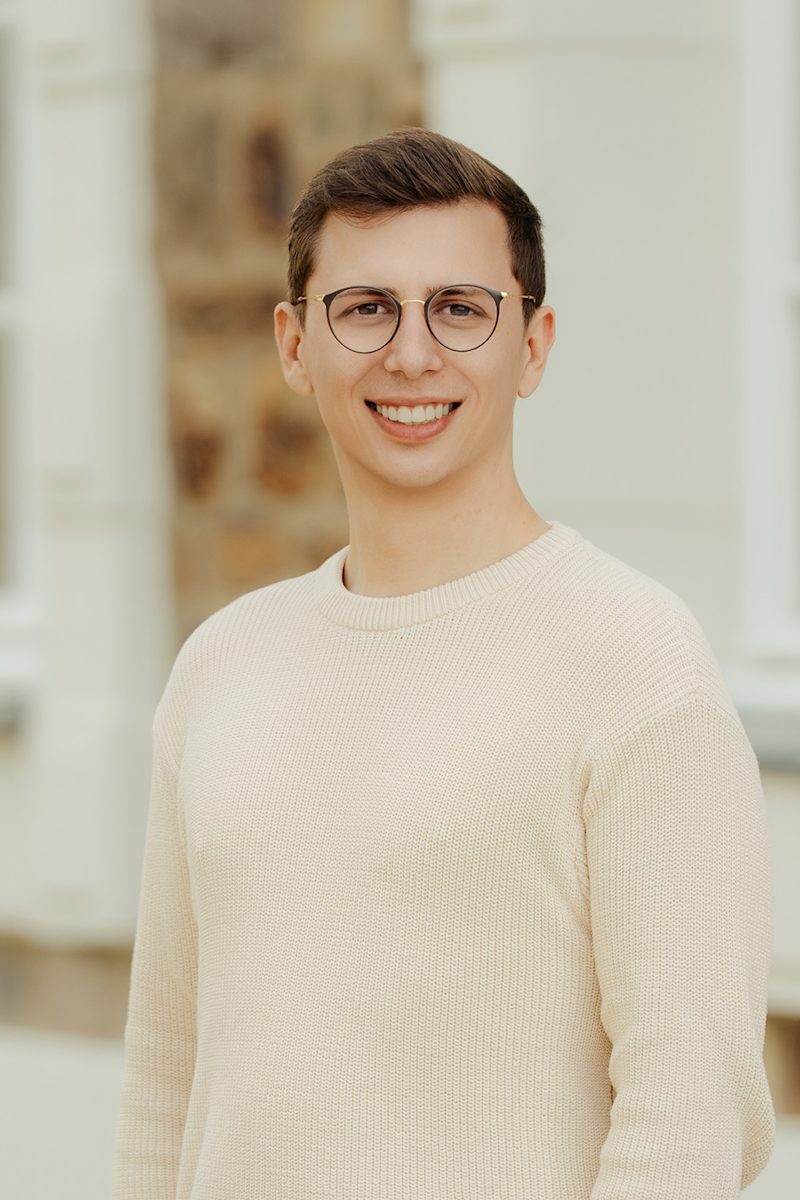 Julian Hoffmann, Lizenzpartner